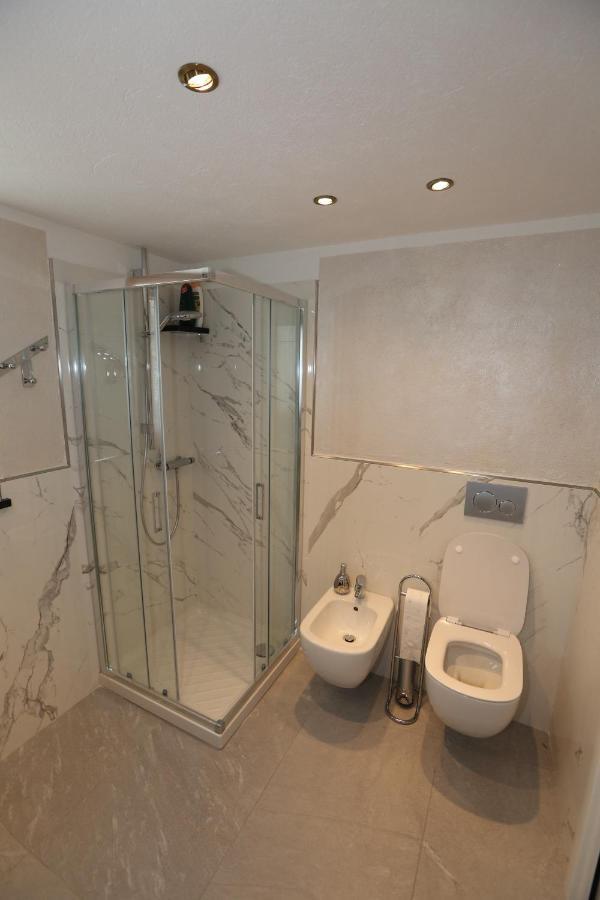 Suite Del Villaggio Sarre Exterior foto